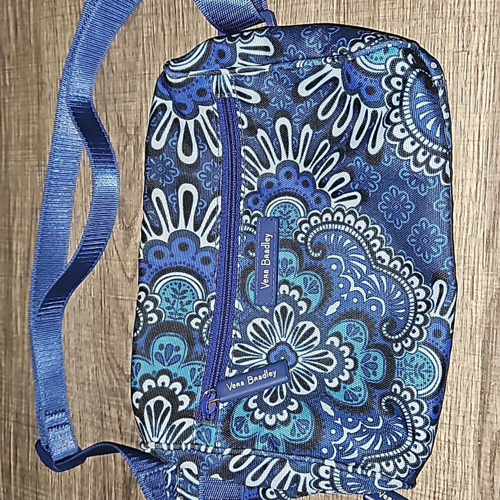 Vera Bradley blue floranylon fanny pack/crossbody
